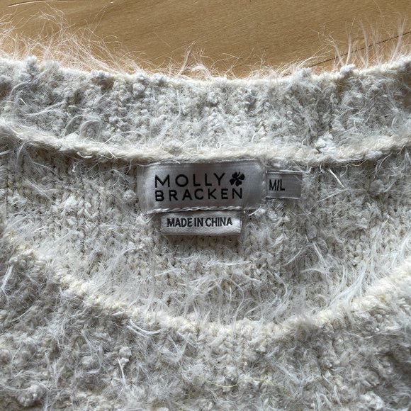 Molly Bracken - White Sweater - Picture 4 of 6